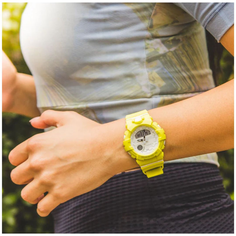 Reloj Casio G-SHOCK GMA-B800-9A Diseño Deportivo