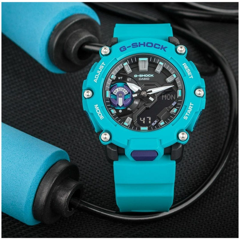 Reloj Casio G-SHOCK GA-2200-2A Diseño Deportivo