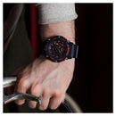 Reloj G-SHOCK GA-2200BNR-1A Diseño Deportivo