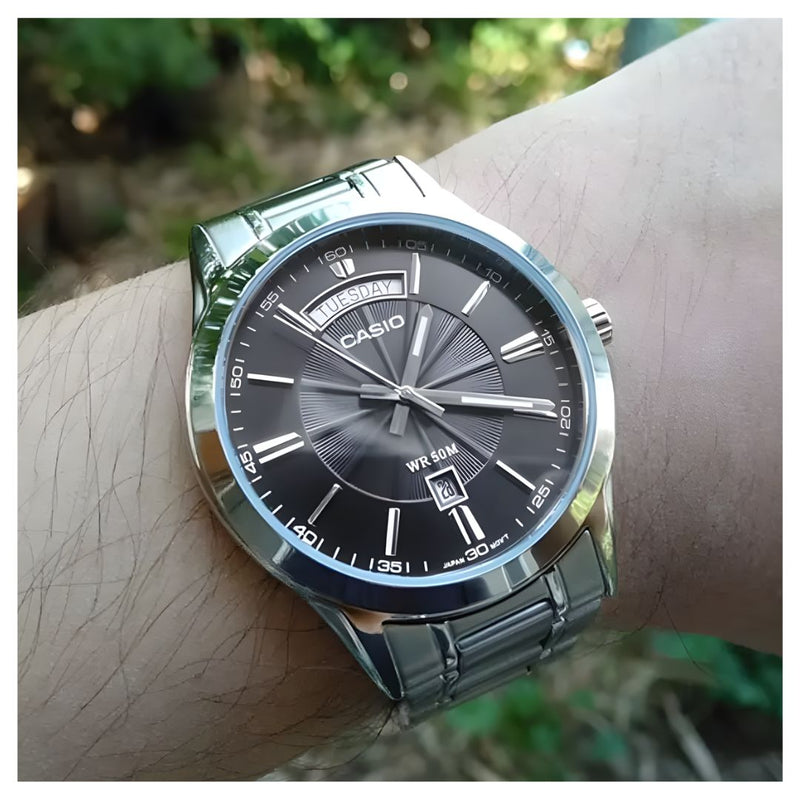 Reloj Casio MTP-1381D-8A Diseño Casual