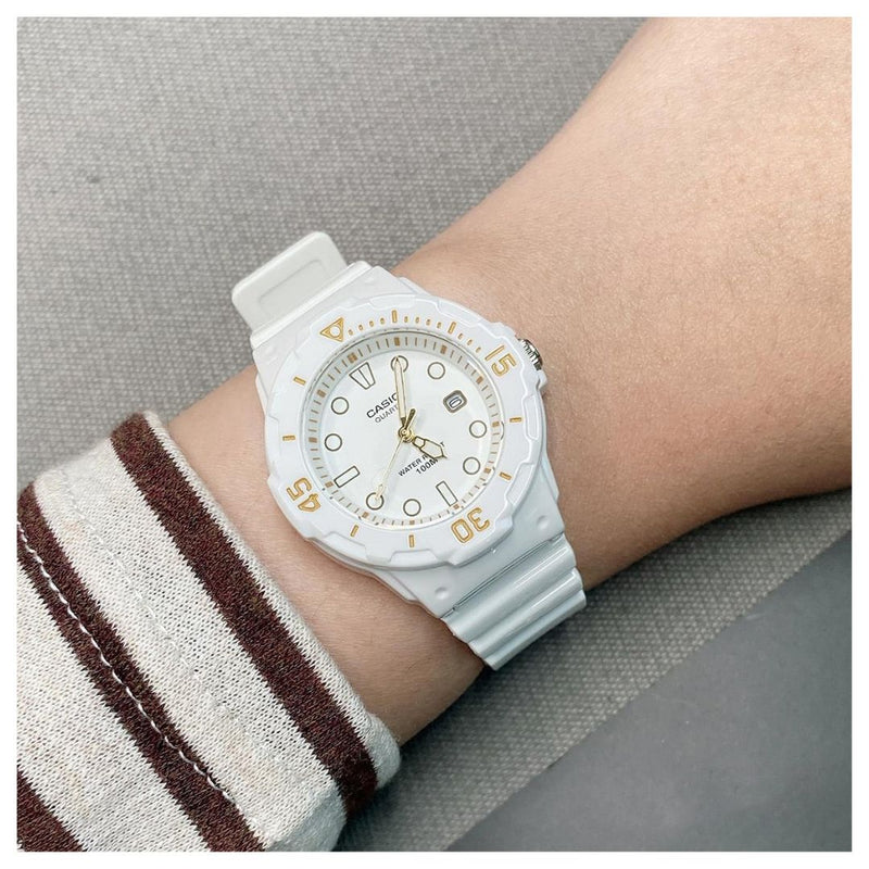 Reloj Casio LRW-200H-7E2 Diseño Juvenil