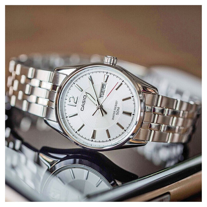 Reloj Casio Modelo LTP-1335D-7A Diseño Elegante