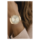 Reloj Q&Q C70A-006PY Diseño Elegante