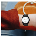 Reloj Q&Q VS12J030Y Diseño Sencillo
