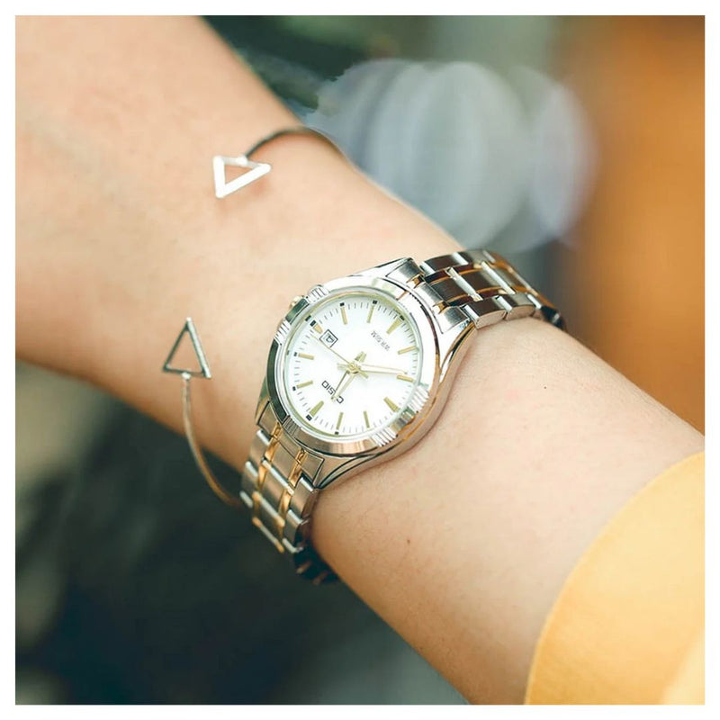 Reloj Casio Modelo LTP-1308SG-7A Diseño Elegante