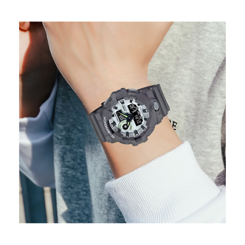 Reloj Casio G-SHOCK GA-700HD-8A Diseño Deportivo