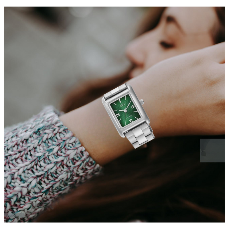 Reloj Q&Q C69A-003PY Diseño Sencillo