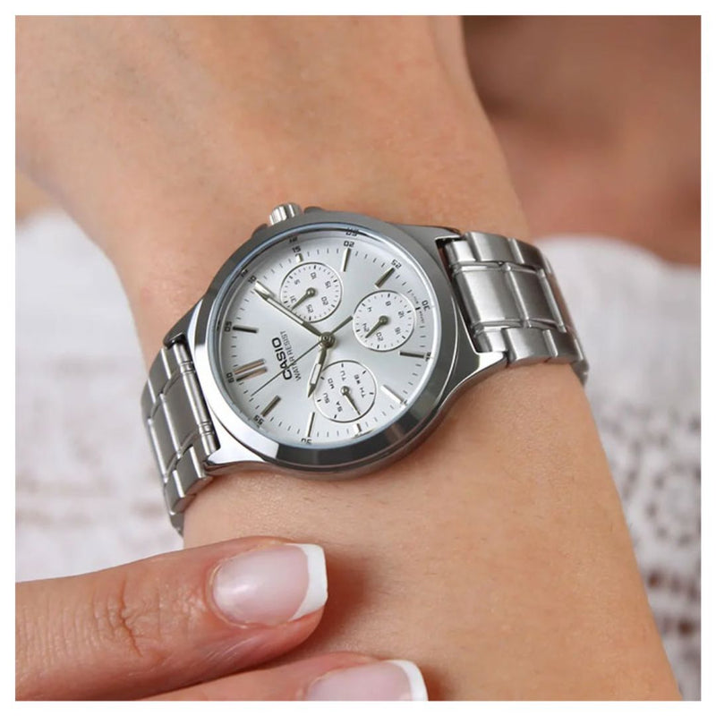 Reloj Casio Referencia LTP-V300D-7A Diseño Elegante