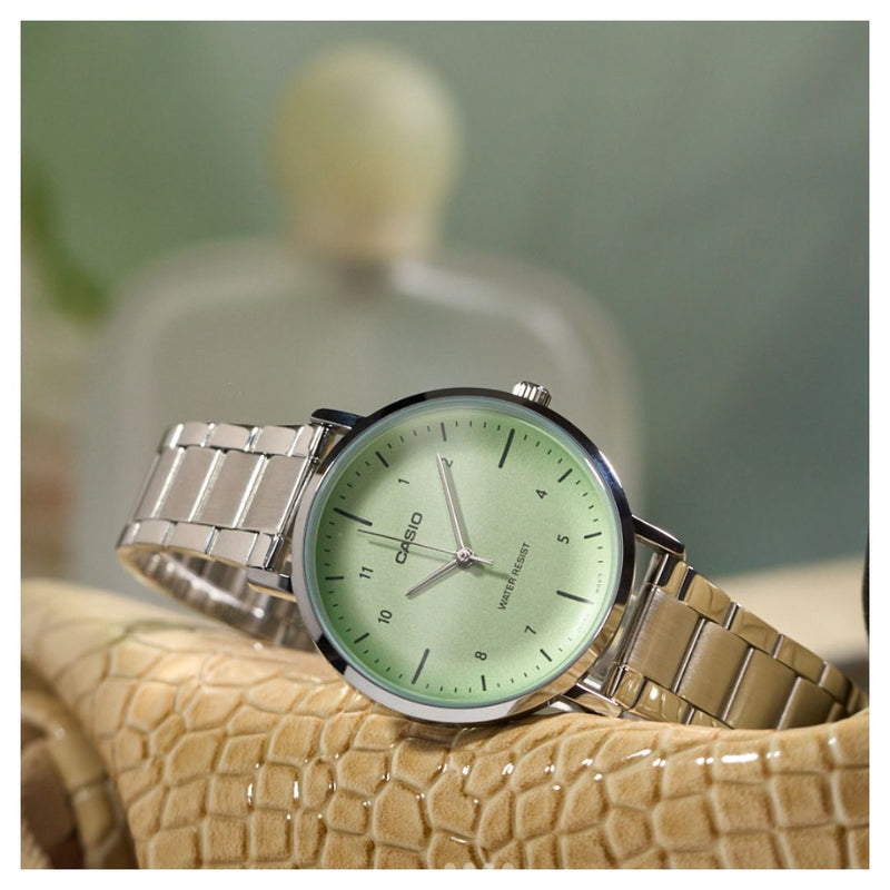 Reloj Casio Modelo LTP-VT03D-3B Diseño Elegante