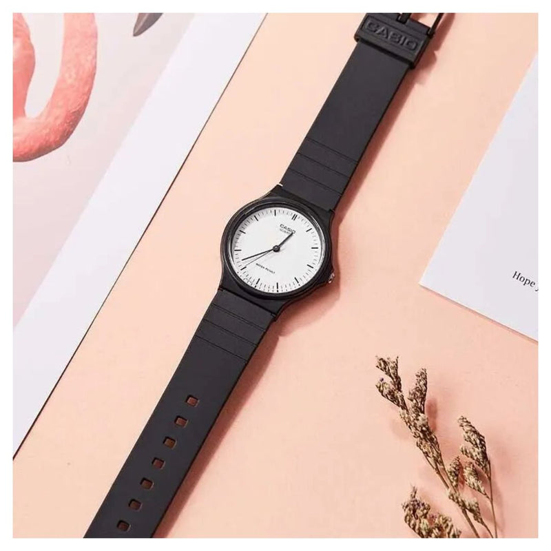 Reloj Casio Modelo MQ-24-7E Diseño Casual