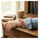 Reloj Mujer Q&Q V39A-502VY Diseño Casual