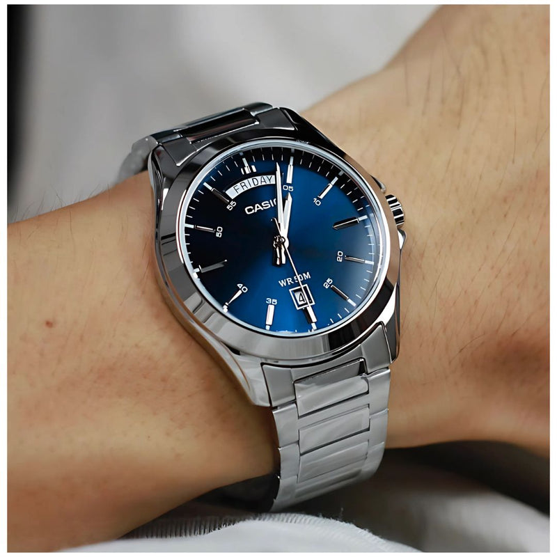 Reloj Casio Referencia MTP-1370D-2A2 Diseño Elegante