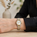 Reloj Mujer Q&Q Q84B-008PY Diseño Elegante