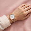 Reloj Mujer Q&Q Modelo QA27-800Y Diseño Elegante