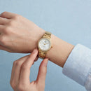 Reloj Mujer Modelo Q&Q Q15C-502PY Diseño Elegante