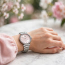 Reloj Mujer Q&Q Modelo Q79B-501PY Diseño Elegante