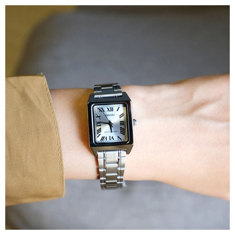 Reloj Casio Modelo LTP-V007D-7B Diseño Elegante