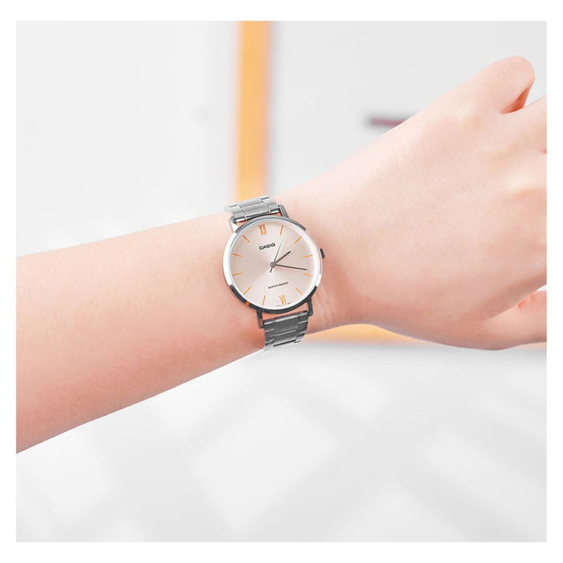 Reloj Casio Modelo LTP-VT01D-4B Diseño Elegante