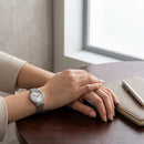 Reloj Q&Q Q12A-001PY Diseño Elegante